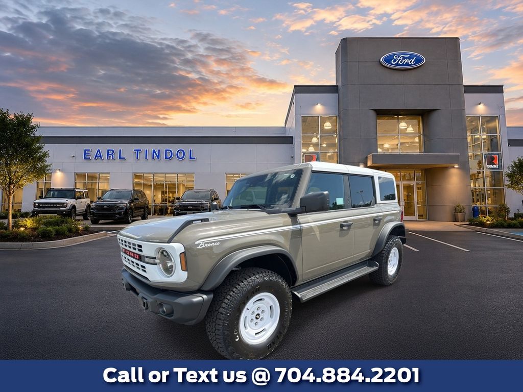 Marsh Gray 2026 Ford Bronco SUV / Crossover Four-Wheel Drive Automatic