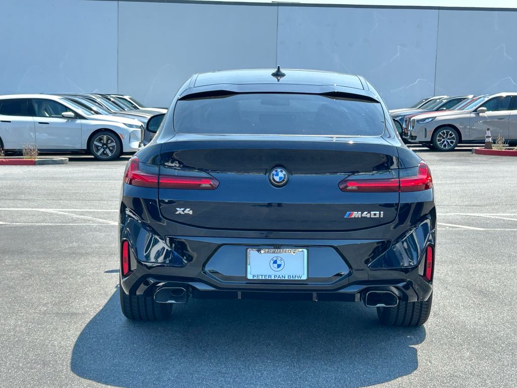 Thumbnail: 2025 BMW X4 - 4