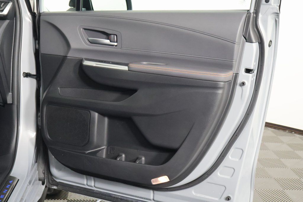 Thumbnail: 2024 Toyota Sienna - 14