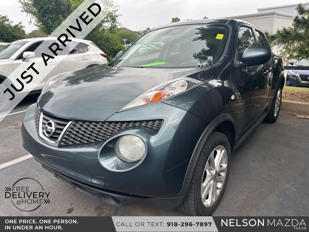 2014 Nissan Juke SV AWD CVT's photo