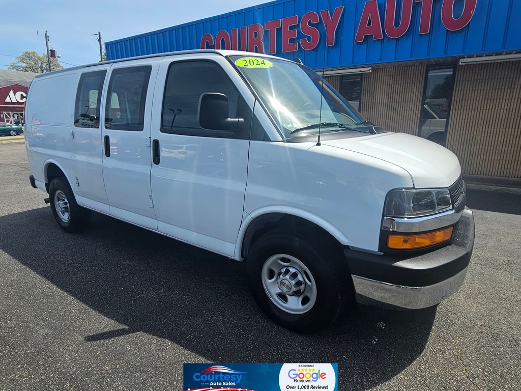 Summit White 2024 Chevrolet Express Cargo 2500 RWD Van Rear-Wheel Drive 8-Speed Automatic Overdrive