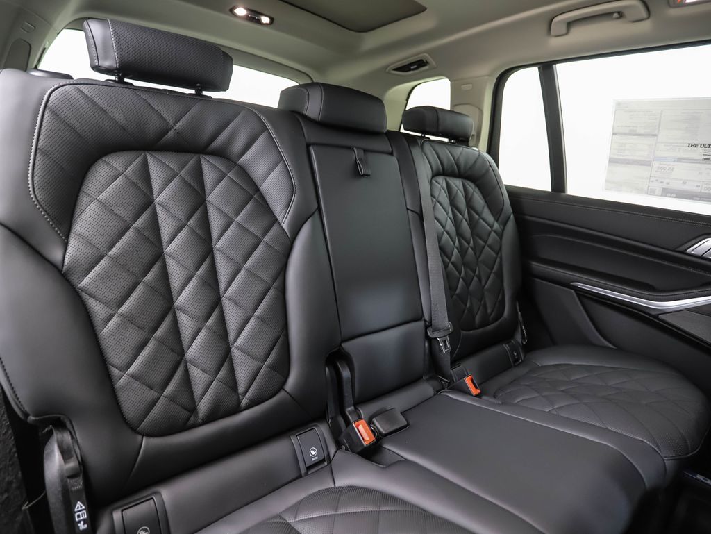 2026 BMW X7 xDrive40i 28