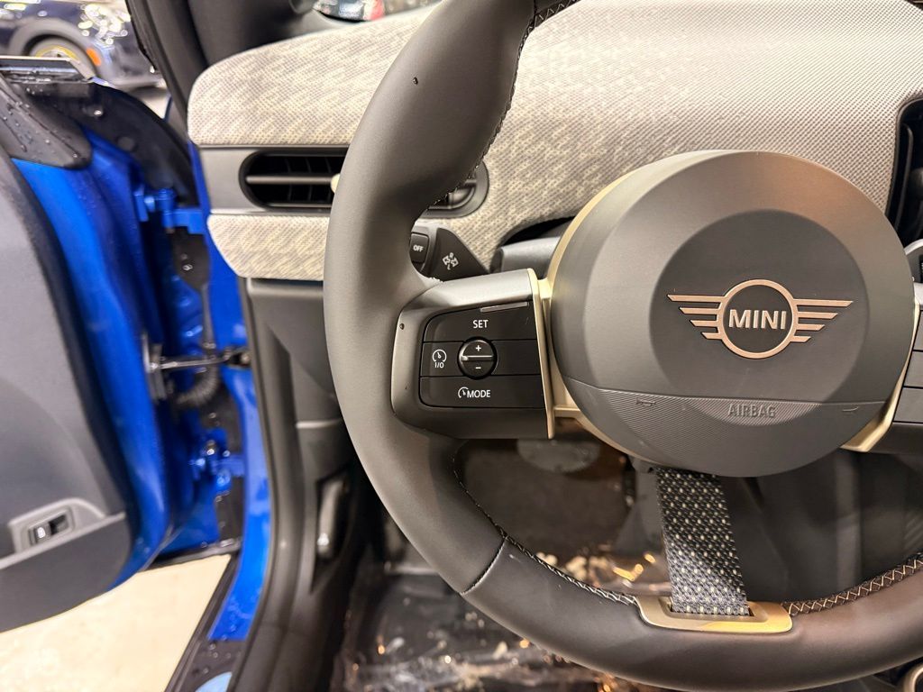 Thumbnail: 2026 MINI Cooper - 13