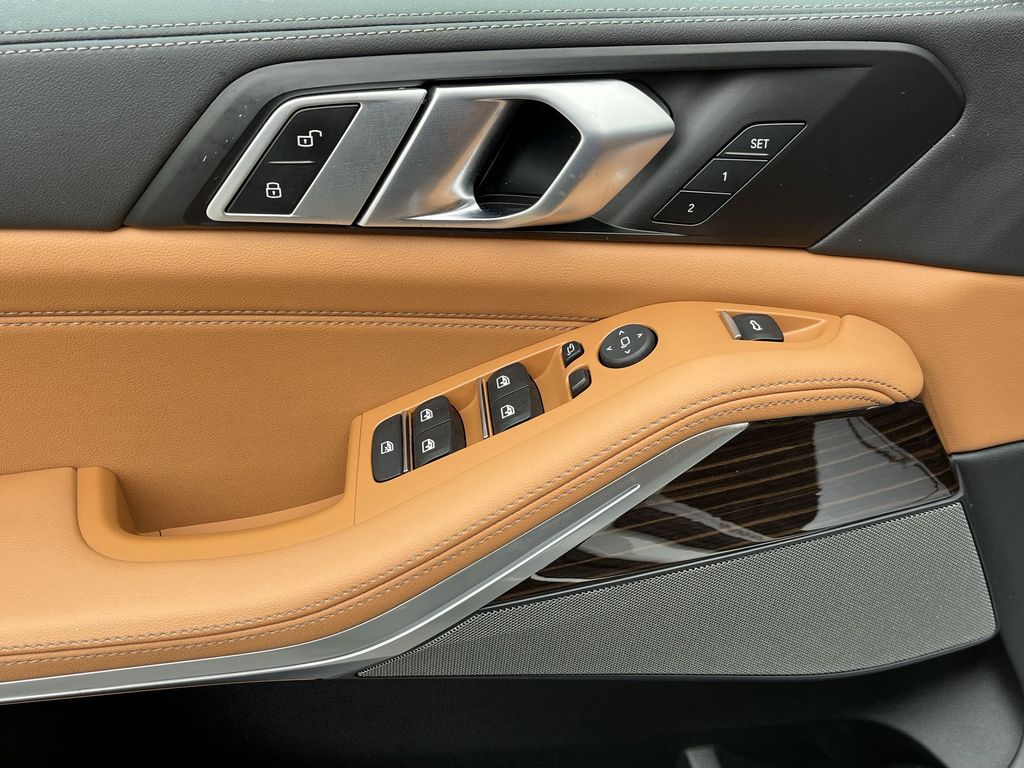 Thumbnail: 2024 BMW X5 - 13