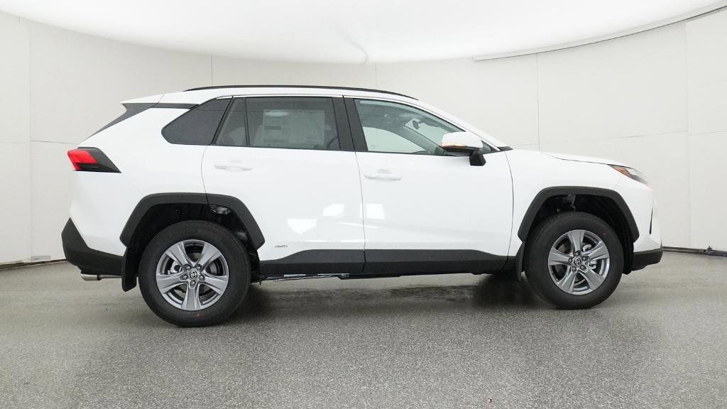 Thumbnail: 2025 Toyota RAV4 - 4