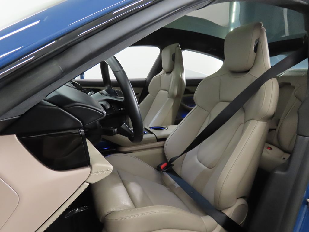 Thumbnail: 2023 Porsche Taycan - 5