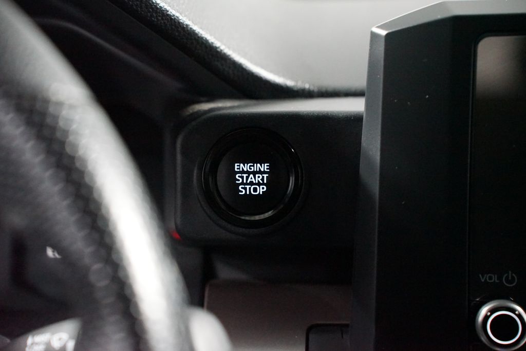 Thumbnail: 2024 Toyota Tacoma - 18