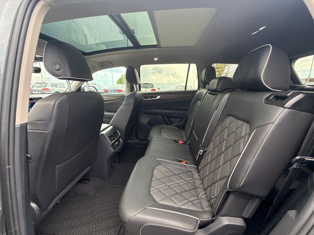 2025 Volkswagen Atlas 2.0T SEL Premium R-Line Gray at Subaru and VW of Moon Township