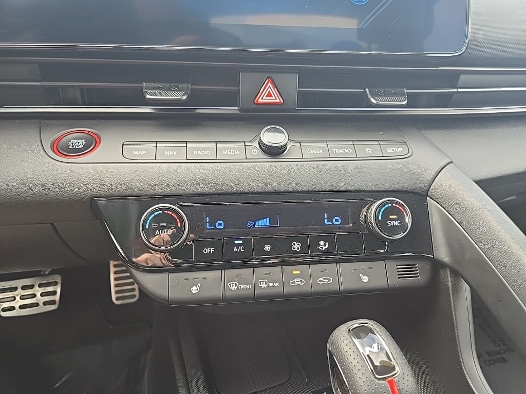 Used 2024 Hyundai Elantra Sedan