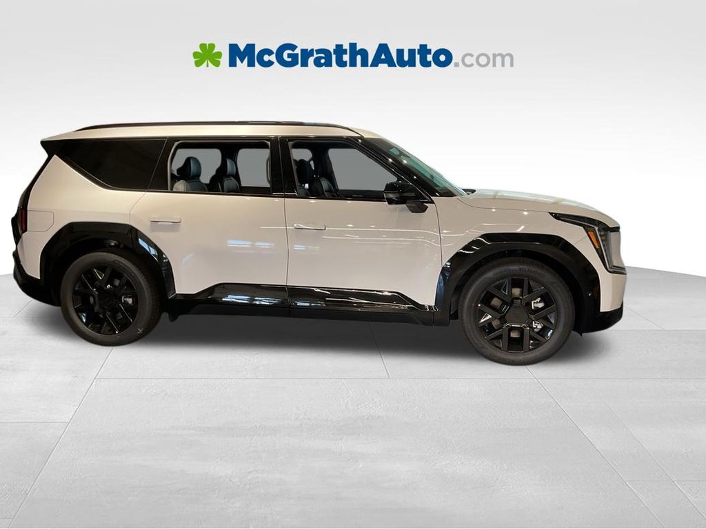 Glacial White Pearl 2026 Kia EV9 SUV / Crossover All-Wheel Drive 1-Speed Automatic