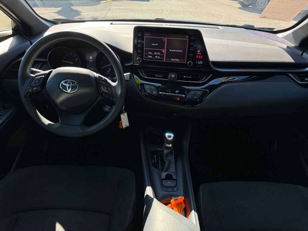 2019 Toyota C-HR LE 23