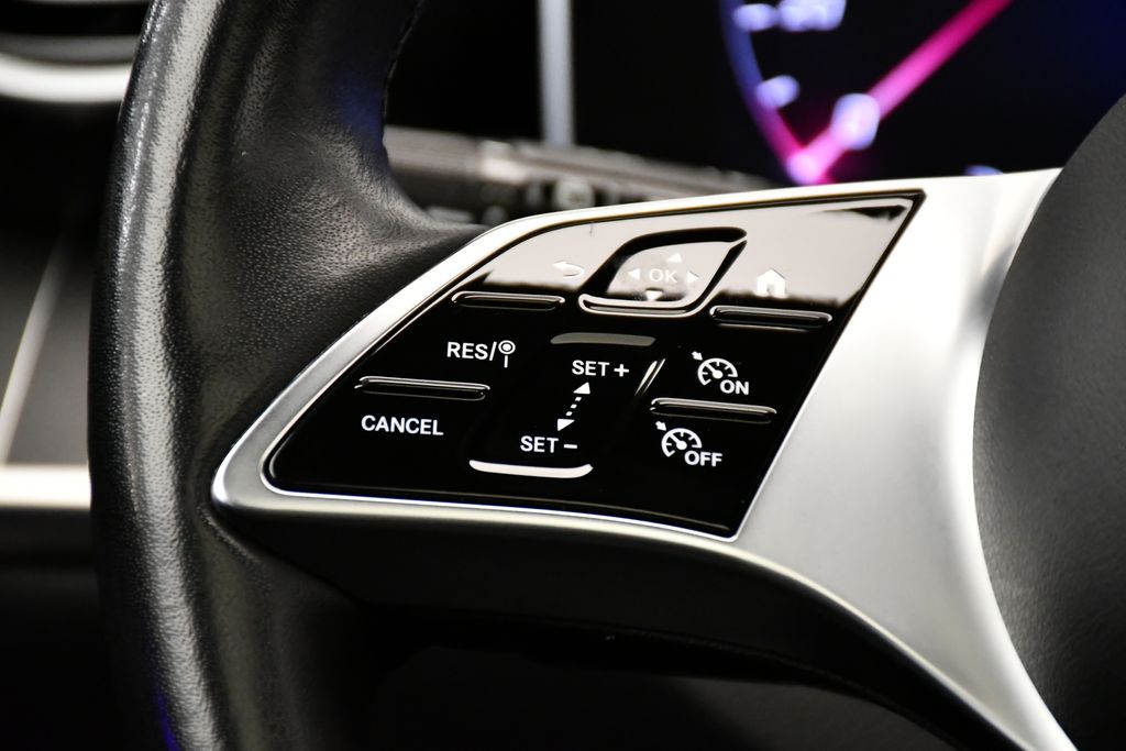 Thumbnail: 2024 Mercedes-Benz GLC - 23