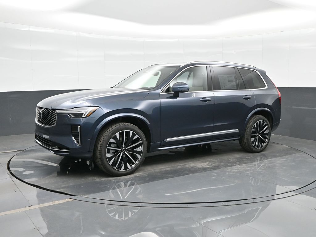 2026 Volvo XC90 B5 Plus 7-Passenger AWD