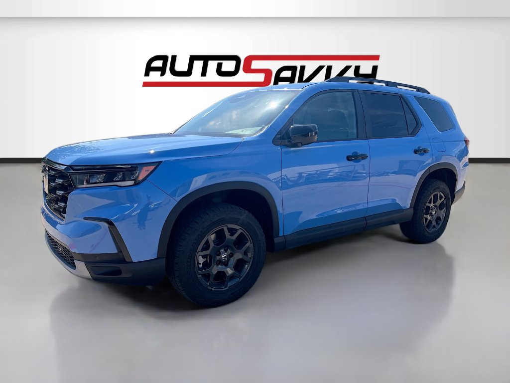 Used 2025 Blue Honda TrailSport image 3