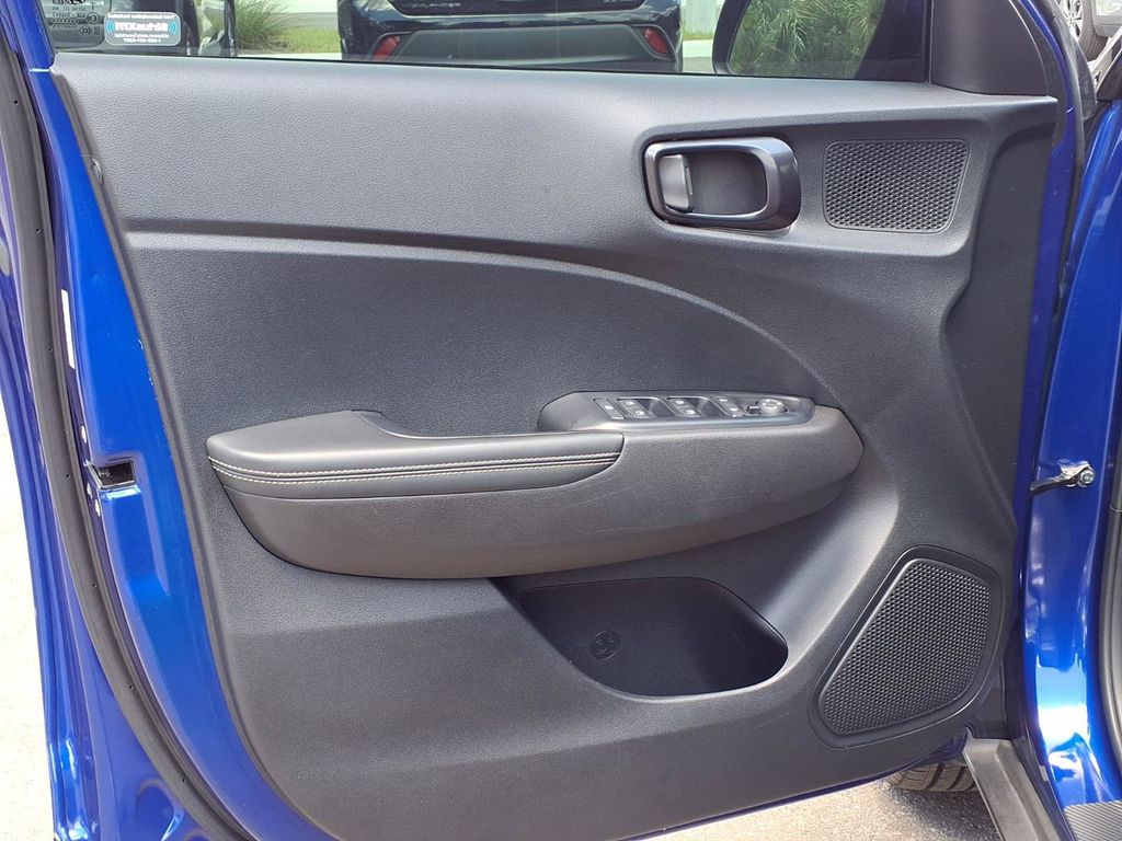 Used 2023 Hyundai Venue SUV