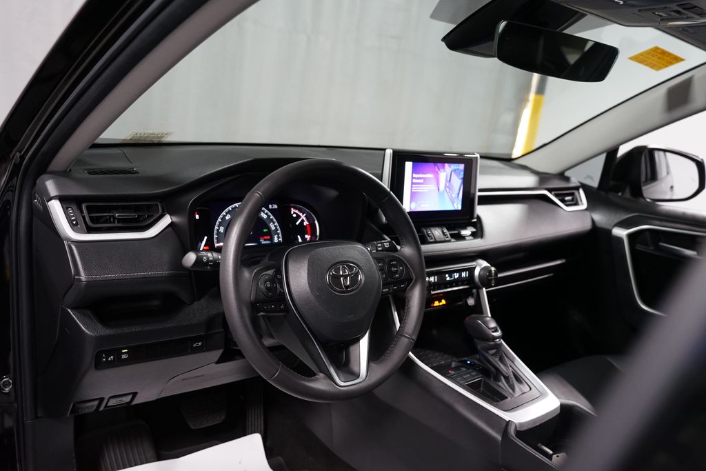 Thumbnail: 2023 Toyota RAV4 - 11