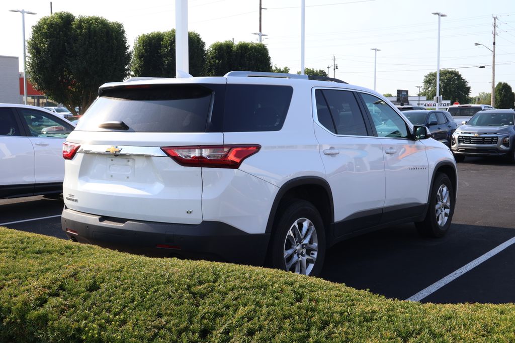 Thumbnail: 2018 Chevrolet Traverse - 8