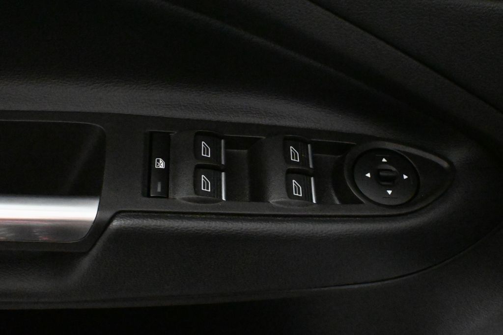 Thumbnail: 2019 Ford Escape - 28