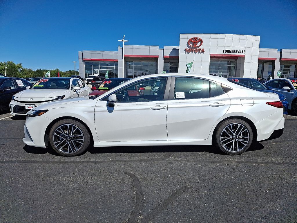 Thumbnail: 2025 Toyota Camry - 7