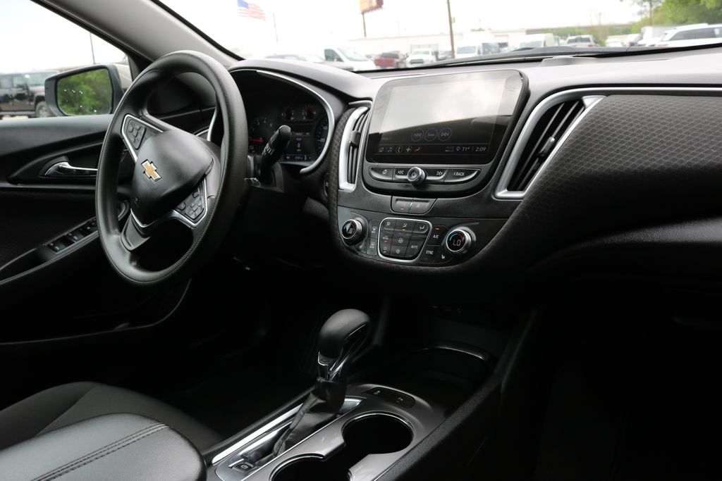 Used Car 2025 Chevrolet Malibu  Lt For Sale Under $25,000 In Austin, Texas