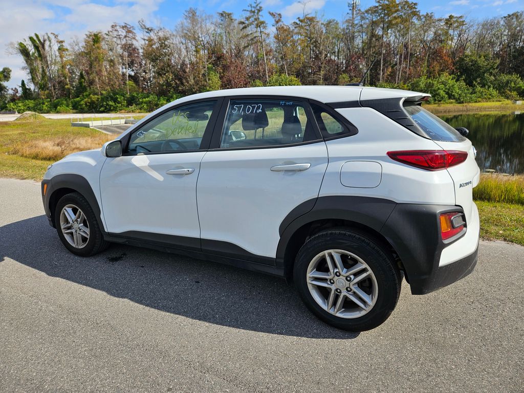 2021 Hyundai Kona SE 3