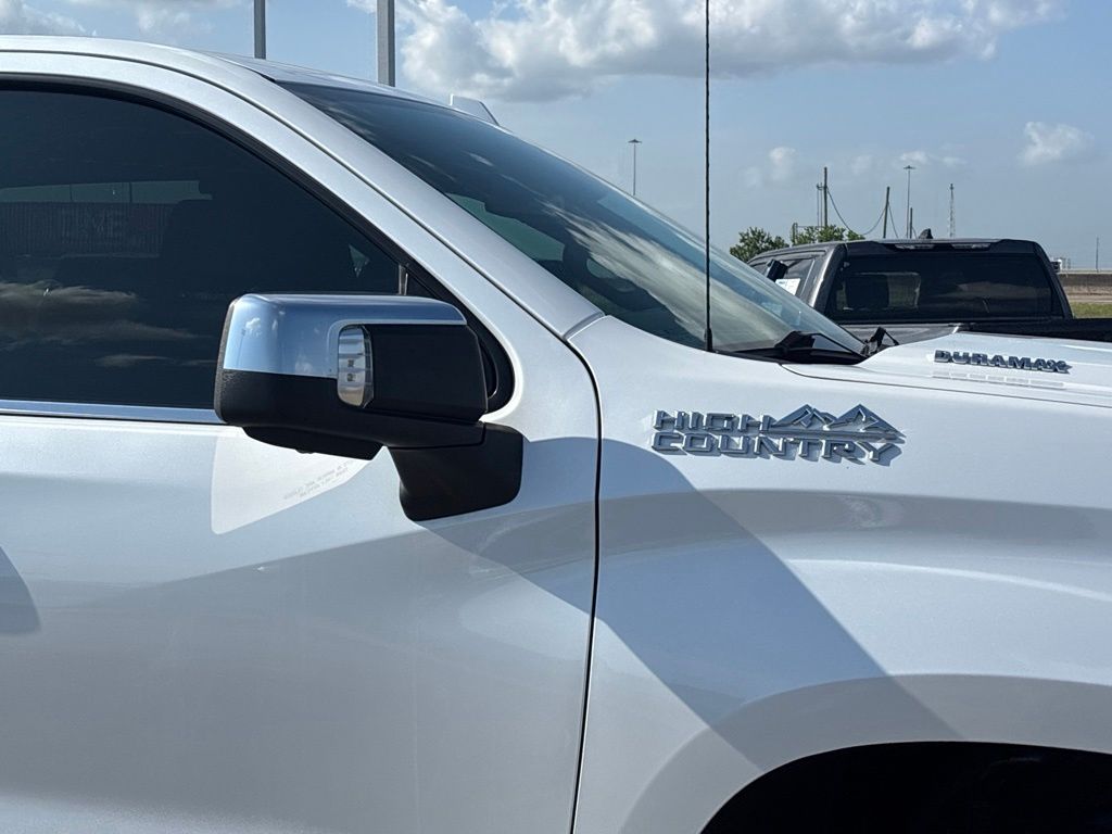 2023 Chevrolet Silverado 1500 High Country - 8