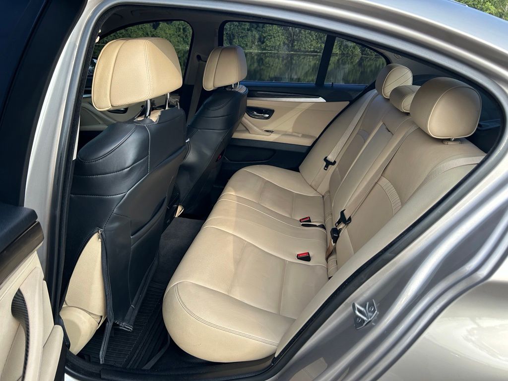 Thumbnail: 2016 BMW 5 Series - 13