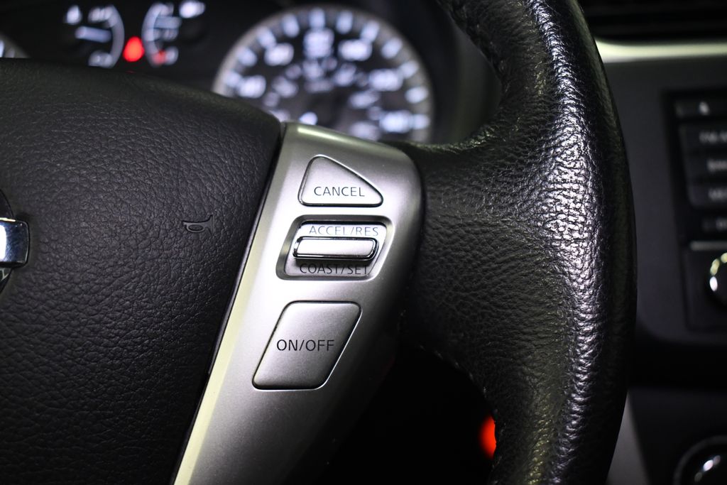 Thumbnail: 2015 Nissan Sentra - 24