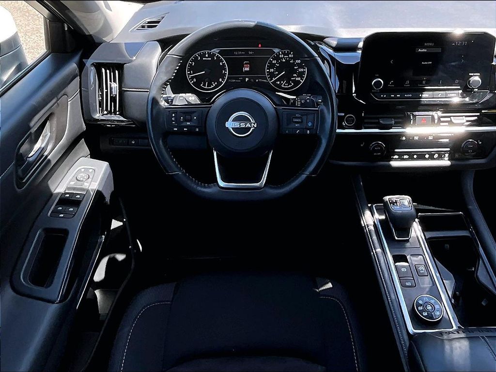 2023 Nissan Pathfinder — photo 18