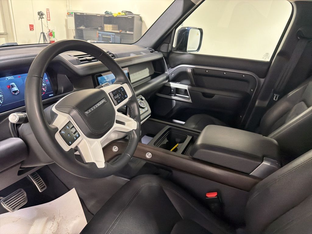 Used 2020  Land Rover HSE image 10
