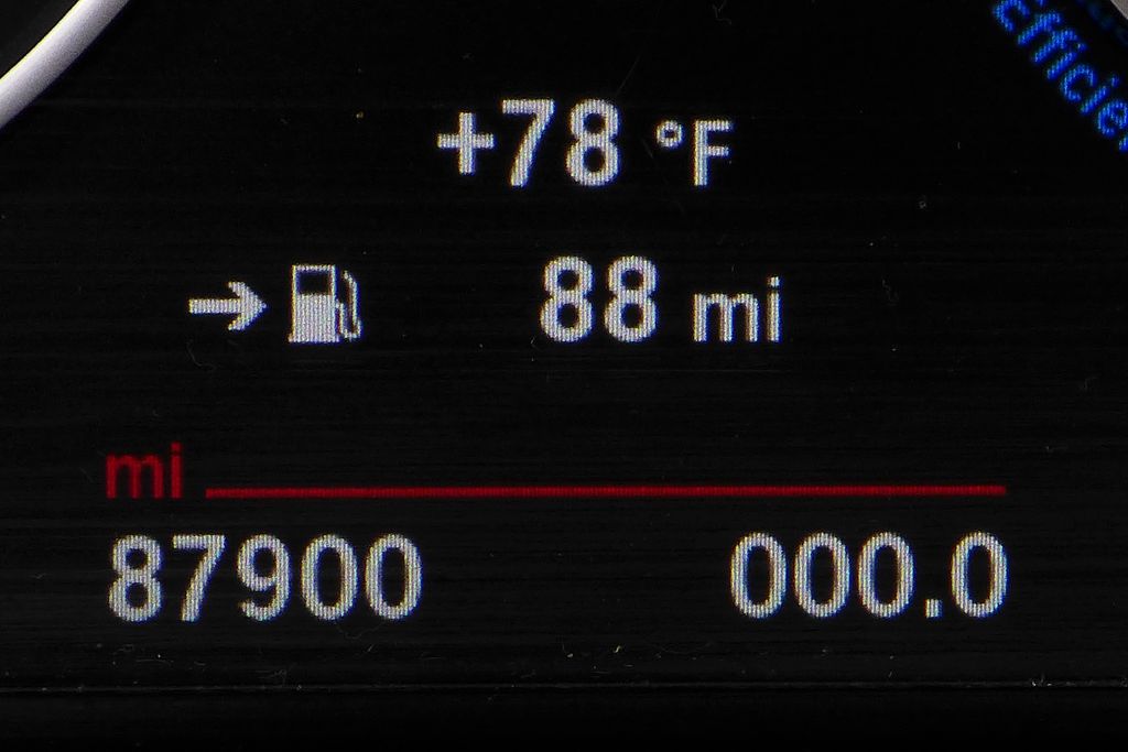 Thumbnail: 2016 BMW 3 Series - 32