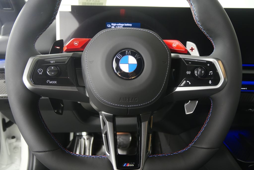 Thumbnail: 2027 BMW M5 - 19