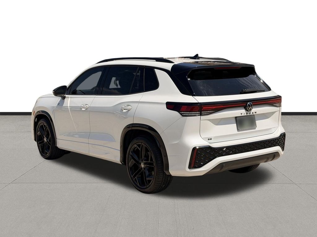 2025 Volkswagen Tiguan 2.0T SE R-Line Black - 6