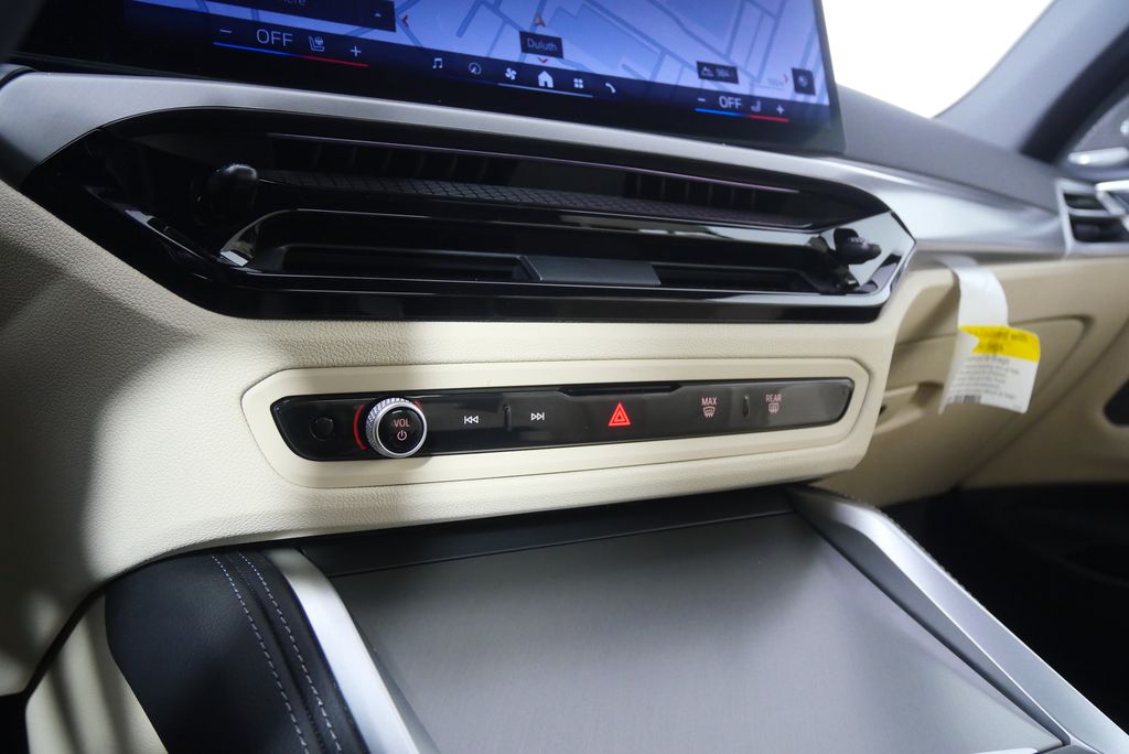 Thumbnail: 2025 BMW 4 Series - 23