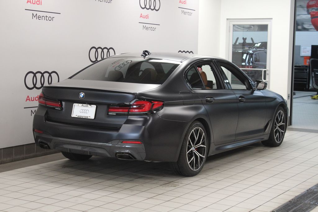 Thumbnail: 2023 BMW 5 Series - 6