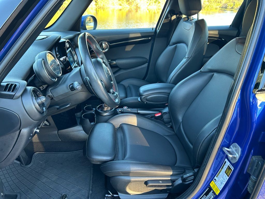 Thumbnail: 2021 MINI Cooper - 14