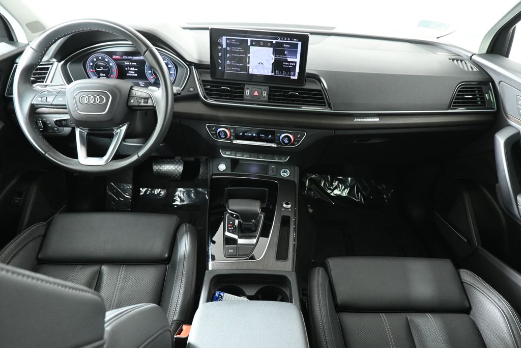 Thumbnail: 2025 Audi Q5 - 4