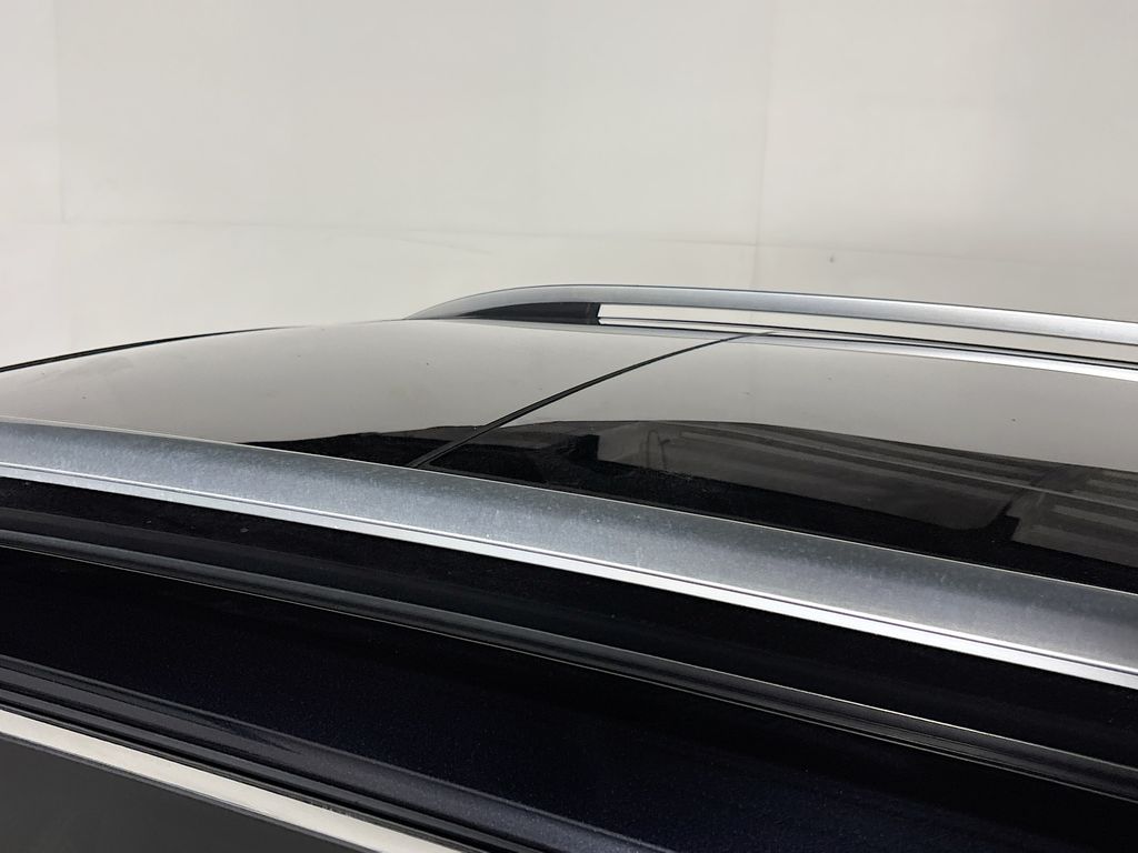 2023 Volkswagen Atlas 3.6L V6 SEL Premium R-Line