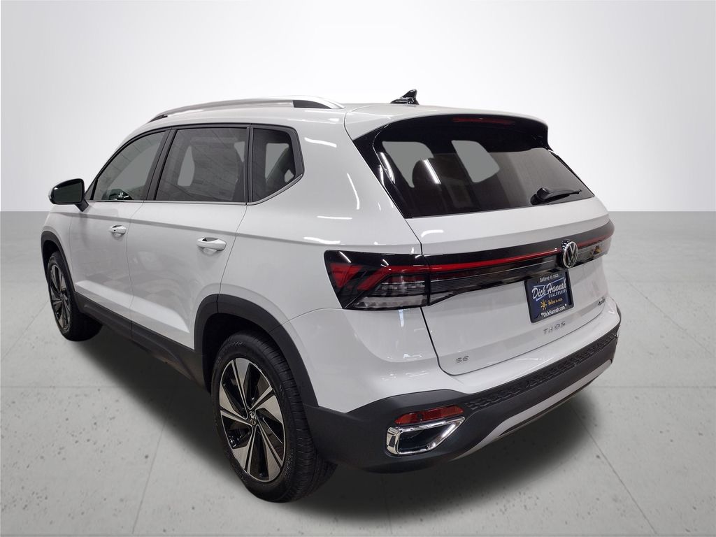 2025 Volkswagen Taos 1.5T SE