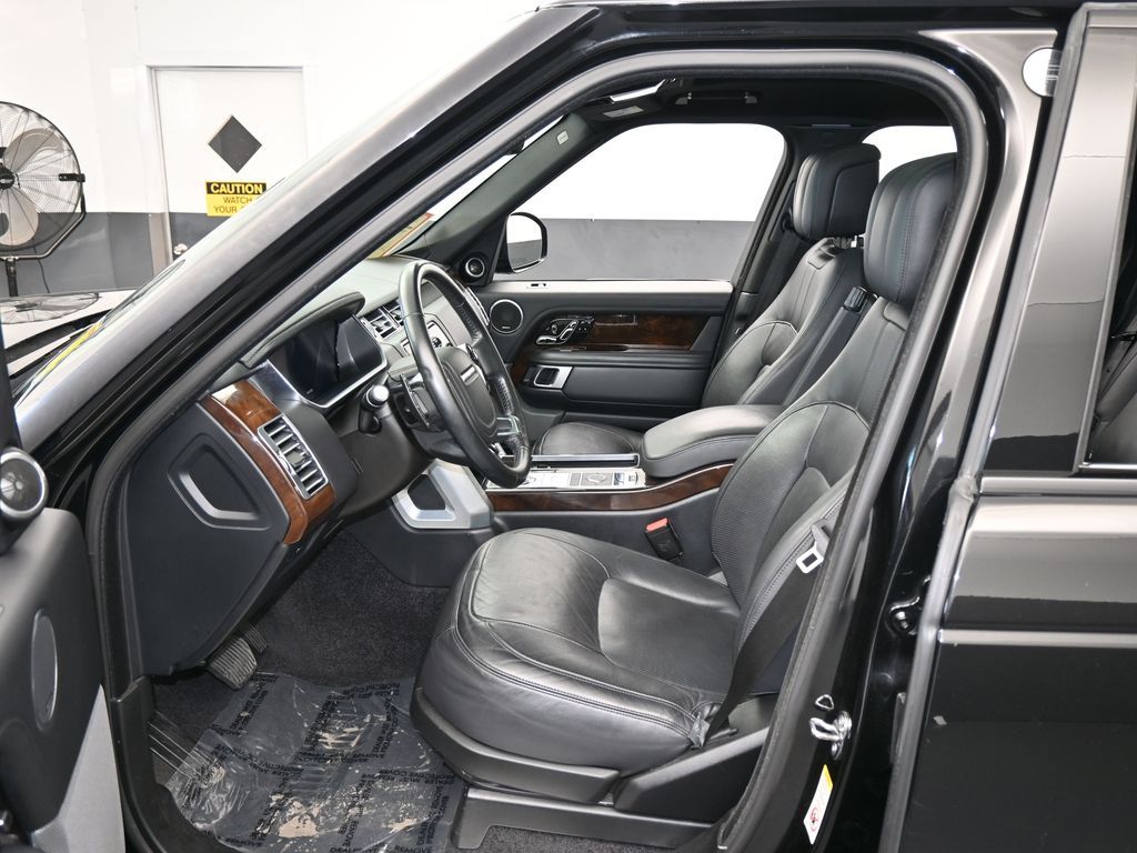 Used 2020 Black Land Rover HSE image 12