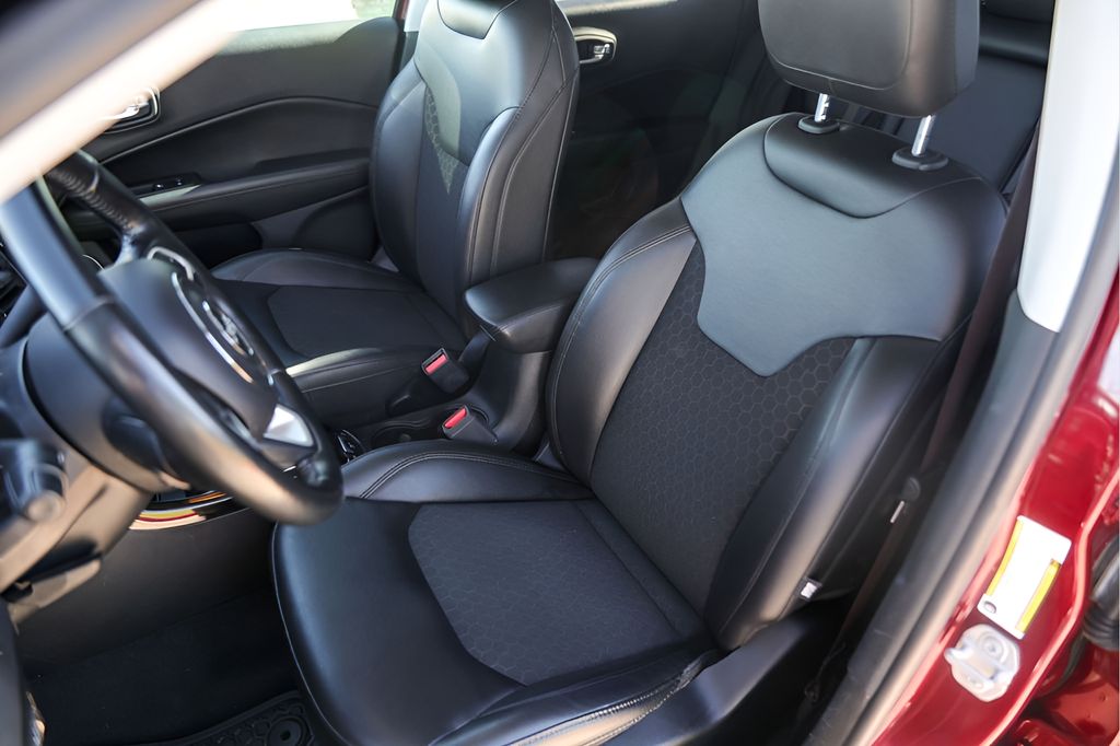 Used Car 2021 Jeep Compass  Altitude For Sale Under $20,000 In Austin, Texas