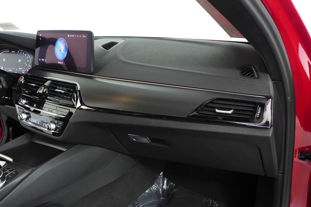 Thumbnail: 2023 BMW M5 - 15