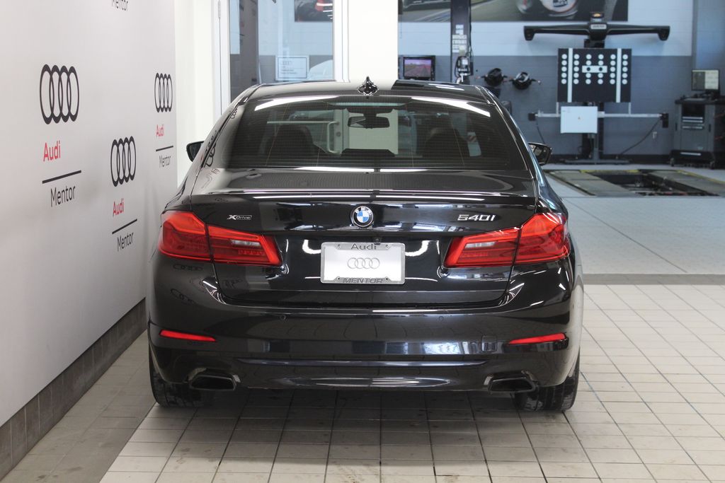 Thumbnail: 2019 BMW 5 Series - 5