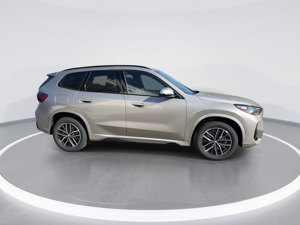 2025 BMW X1 xDrive28i 9