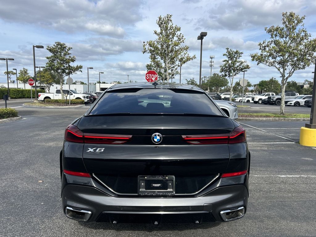 Thumbnail: 2023 BMW X6 - 17