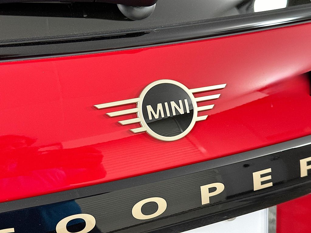 2025 MINI Cooper  21