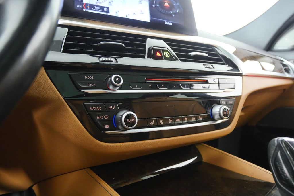 Thumbnail: 2018 BMW 6 Series - 26