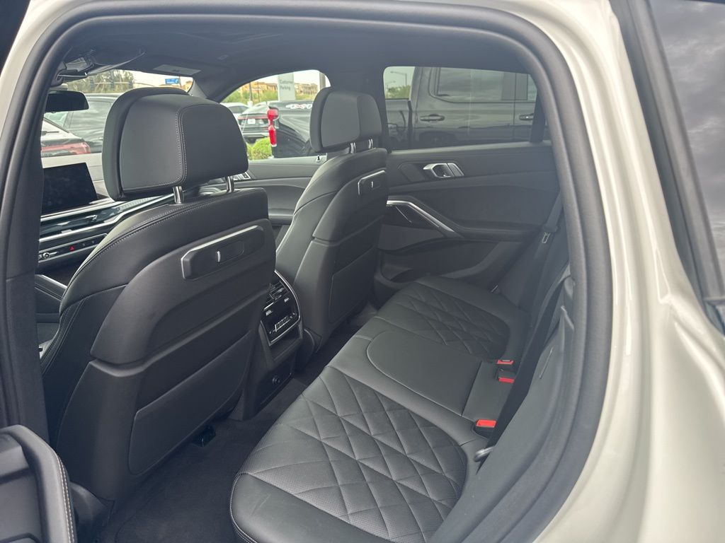2025 BMW X6 xDrive40i 5
