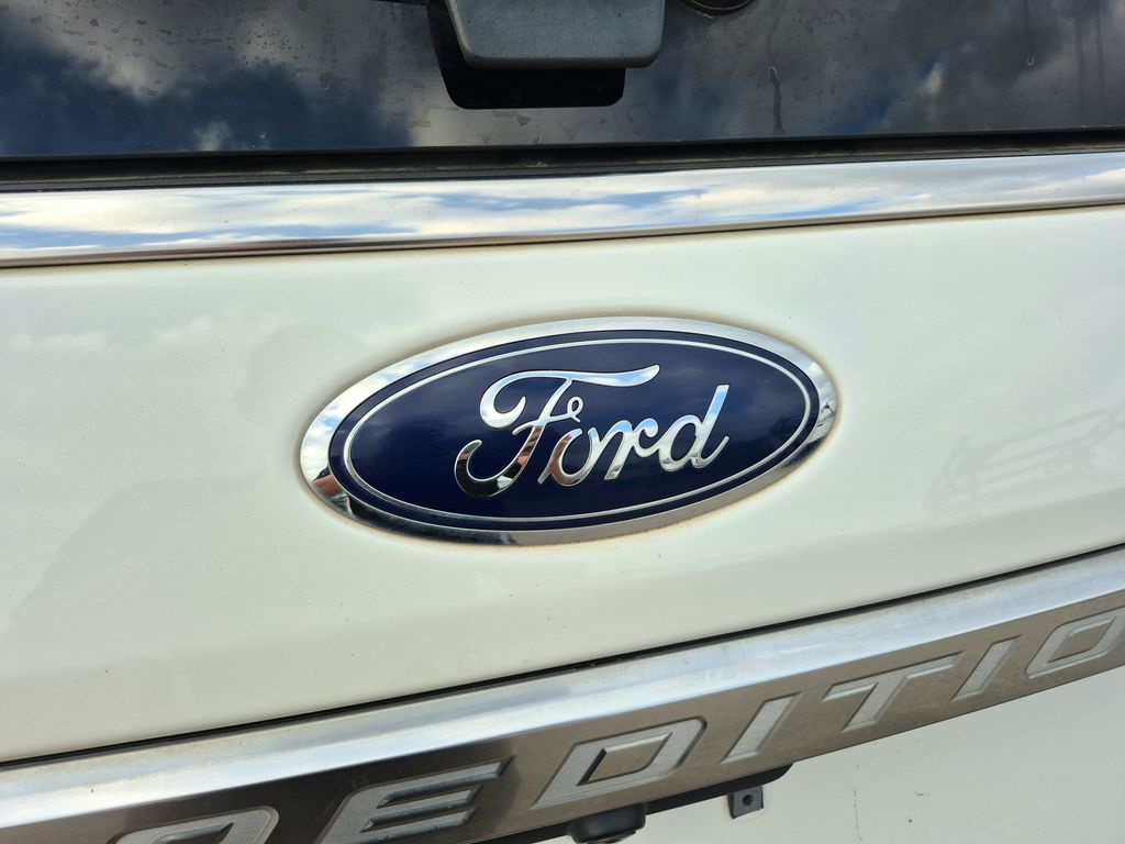 2021 Ford Expedition Platinum - 11