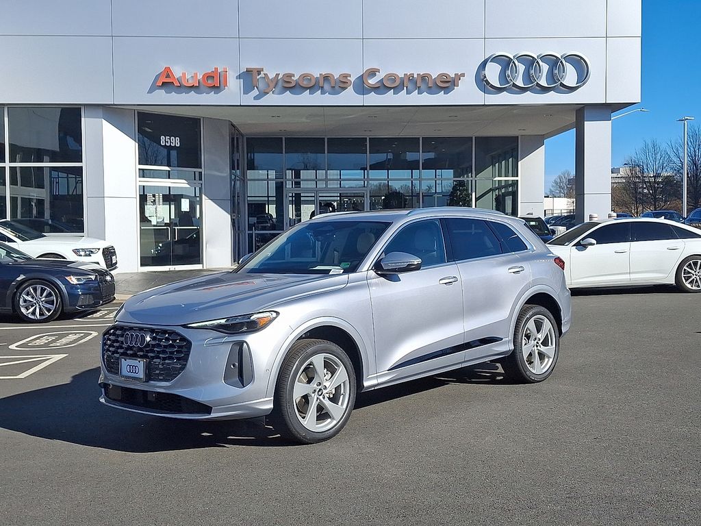 2025 Audi New Q5 Premium Plus's photo